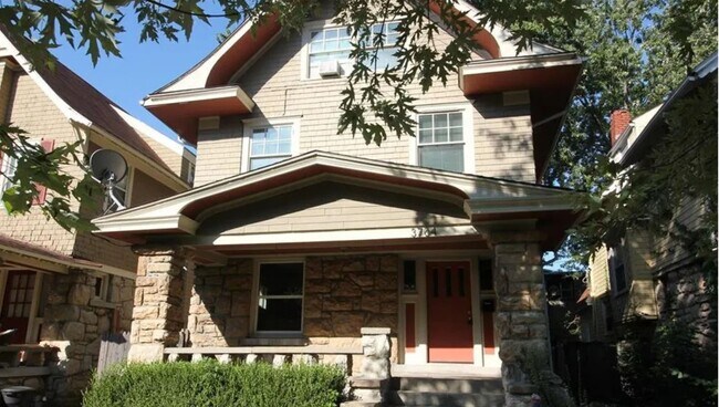 Building Photo - 3704 Walnut St
