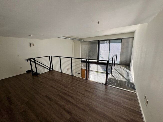 Building Photo - The Parc Condominiums ~ Belltown