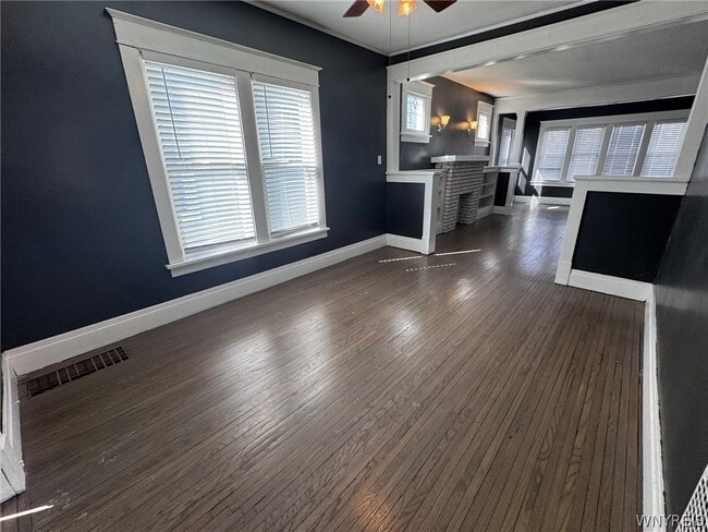 Building Photo - 55 Parkwood Ave