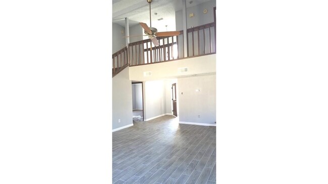 Building Photo - 5608 Emrose Cir