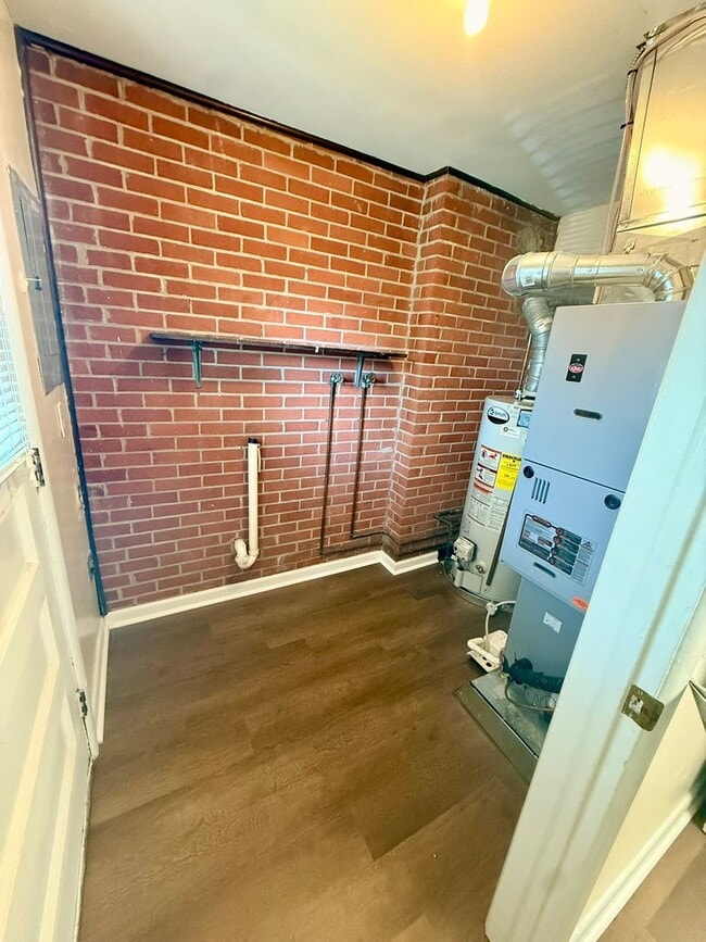 Building Photo - 954 Brubaker Dr