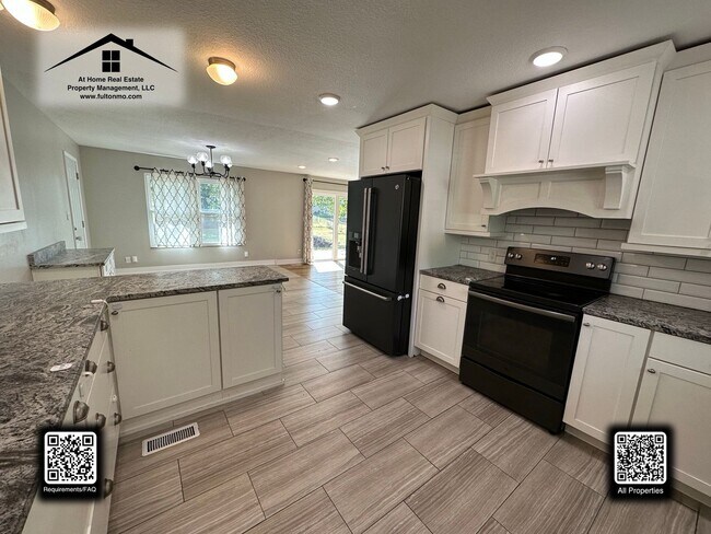 Building Photo - 402 Douglas Blvd