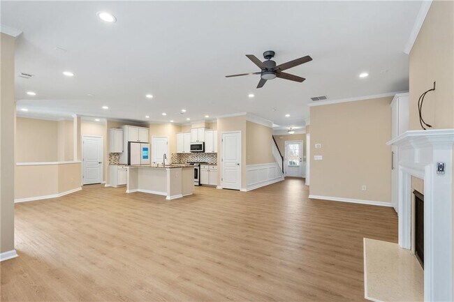 Building Photo - 865 Great Glen Pl