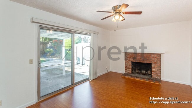 Building Photo - 95 Colleen Way