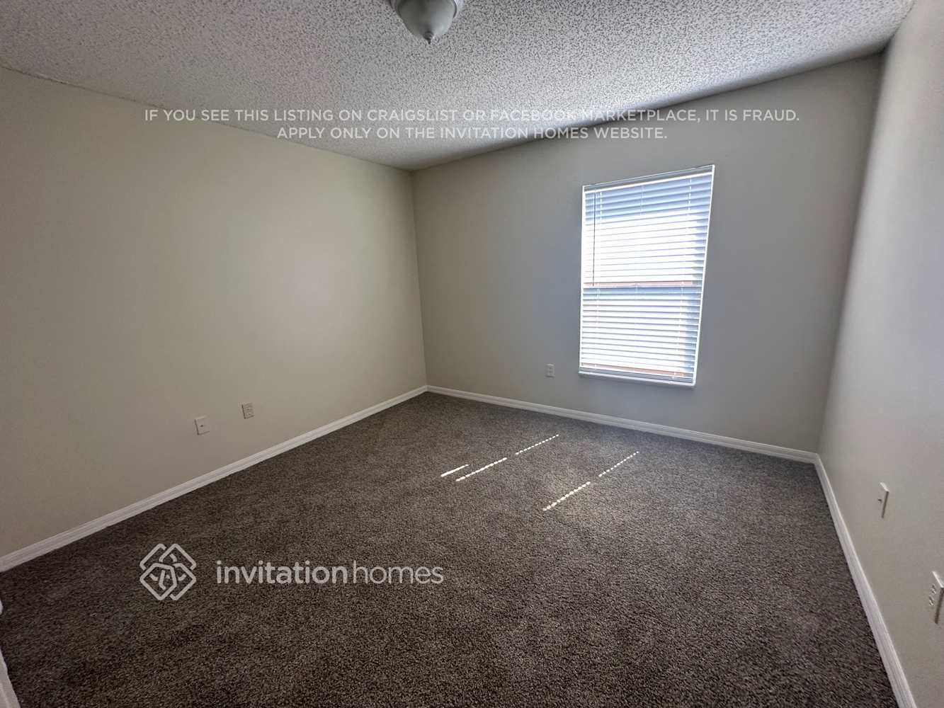 Building Photo - 2361 Pavilion Terrace