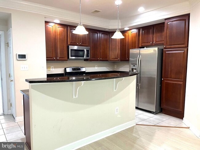Building Photo - 3687 Spring Hollow Ln