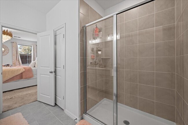 Building Photo - 13217 Ridings Dr