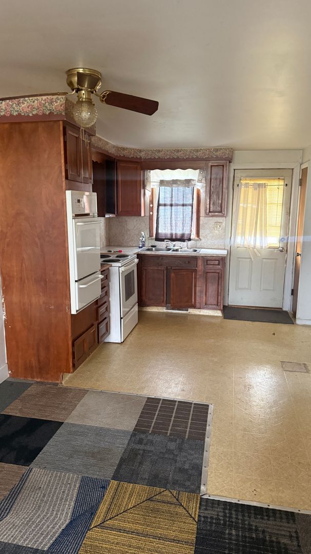 Building Photo - 1220 Randloph