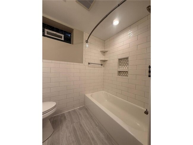 Building Photo - 3200 Chase Dr