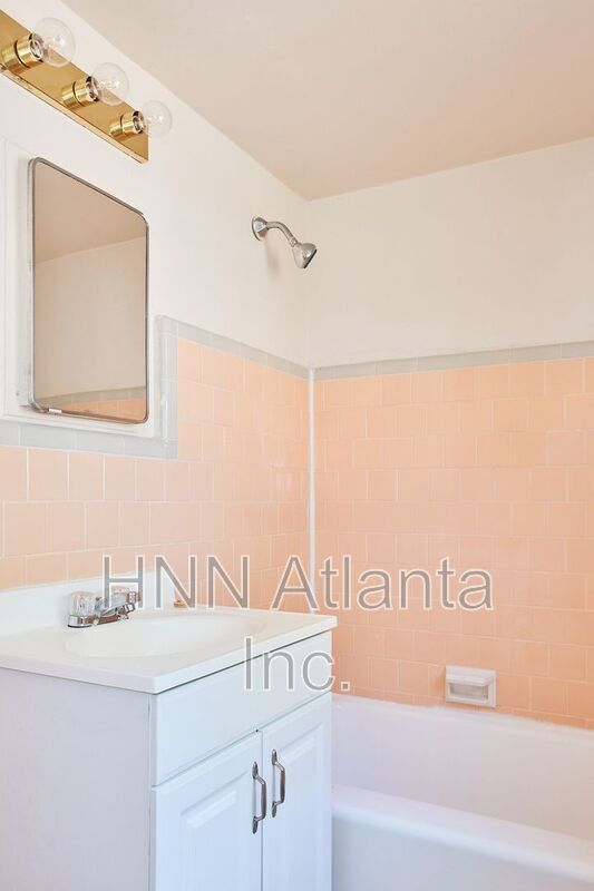 Building Photo - 1082 Briarcliff Rd NE