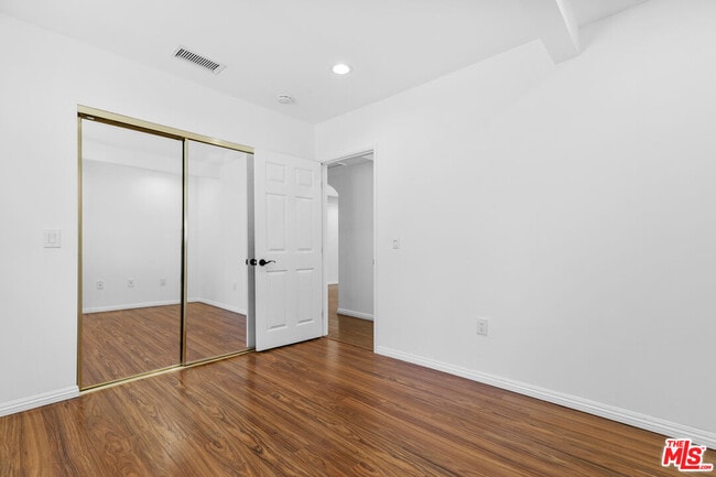 Building Photo - 4949 San Feliciano Dr