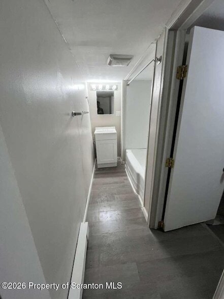 Building Photo - 15 Amity Ct