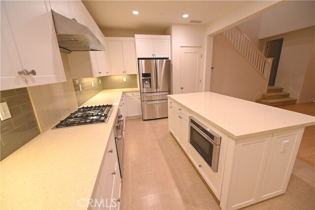 Building Photo - 105 Holly Springs