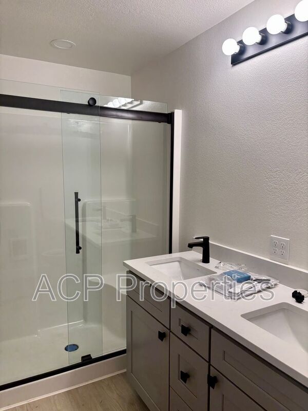 Building Photo - 2094 Front St