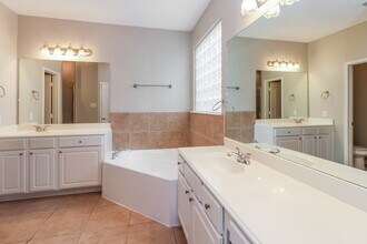 Building Photo - 3607 Burning Palms Ct