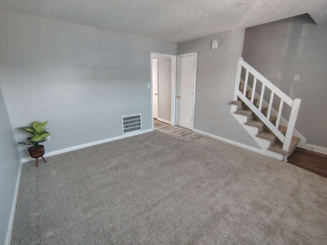 Building Photo - 54 Ferguson Dr