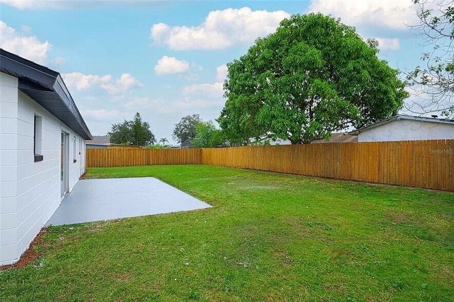 Building Photo - 163 Mante Dr