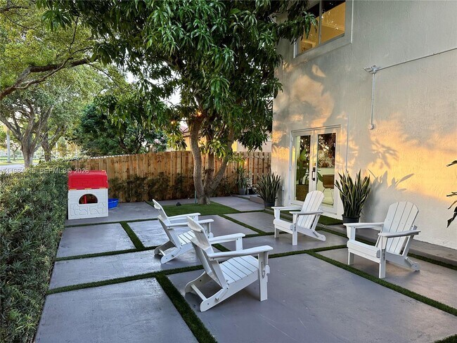 Building Photo - 9060 SW 215th Terrace