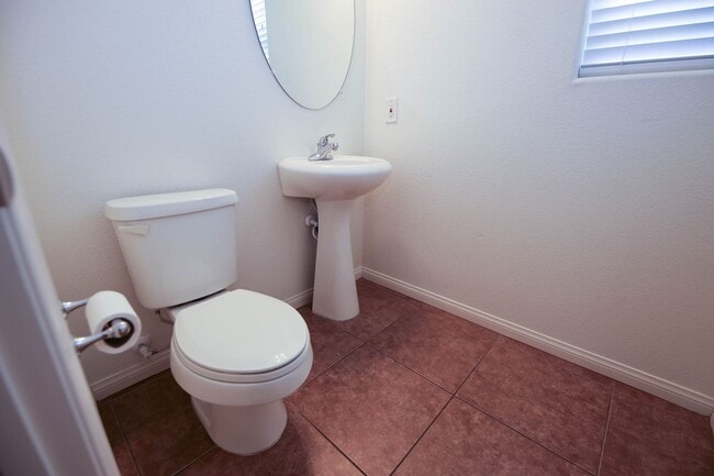 Building Photo - 177 Cloud Cover Ave