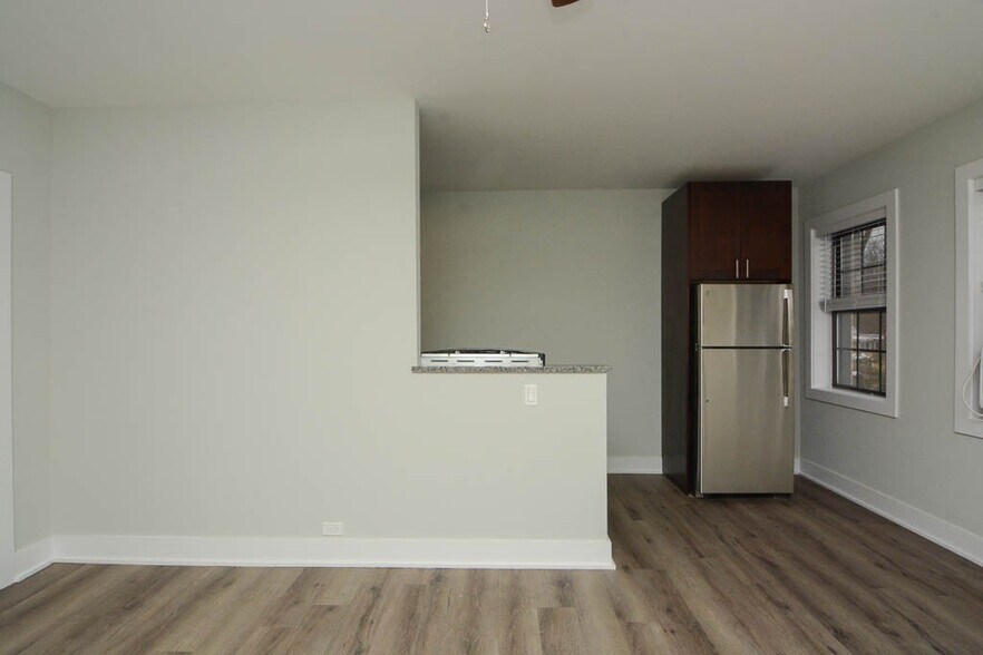 Building Photo - 730 Judson Ave