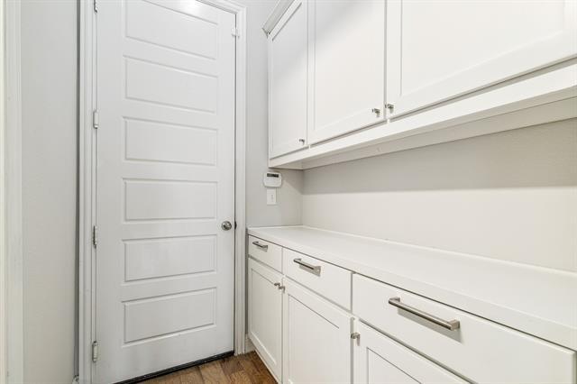 Building Photo - 17652 Sequoia Dr