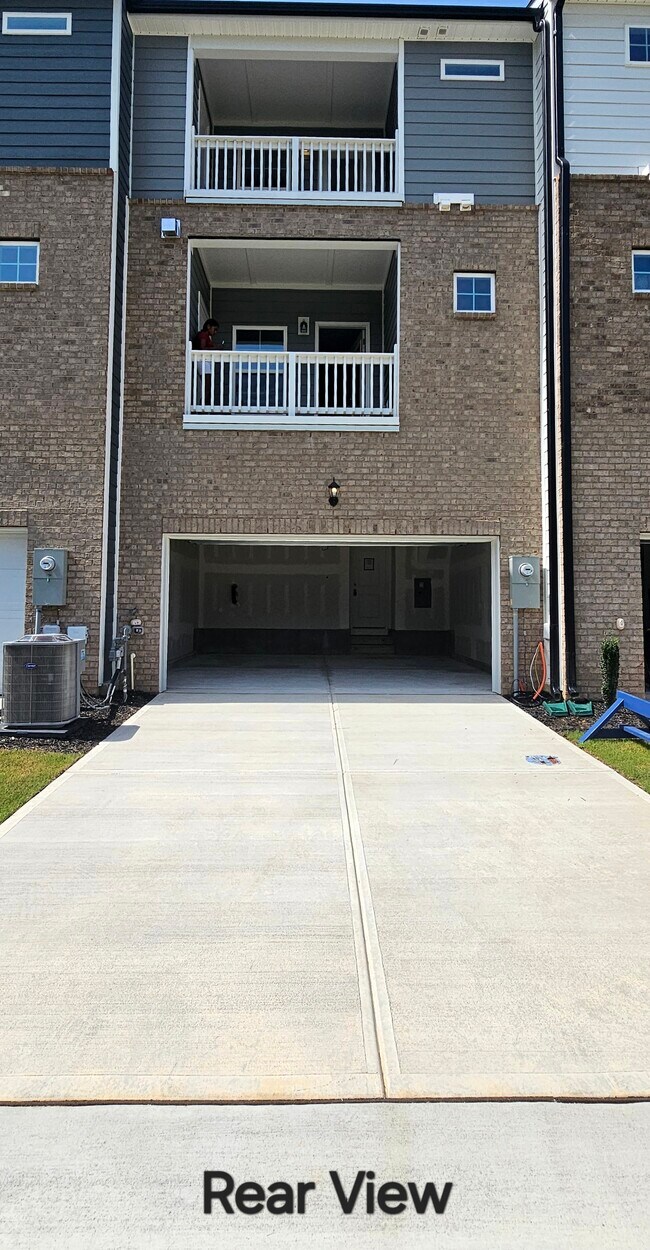 Building Photo - 589 Forestville Rd