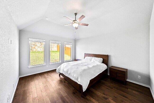 Building Photo - Rare Cibolo Canyons Opportunity | Guest Suite Downstairs, Optional 5th Bedroom, No Carpet, No Rea...