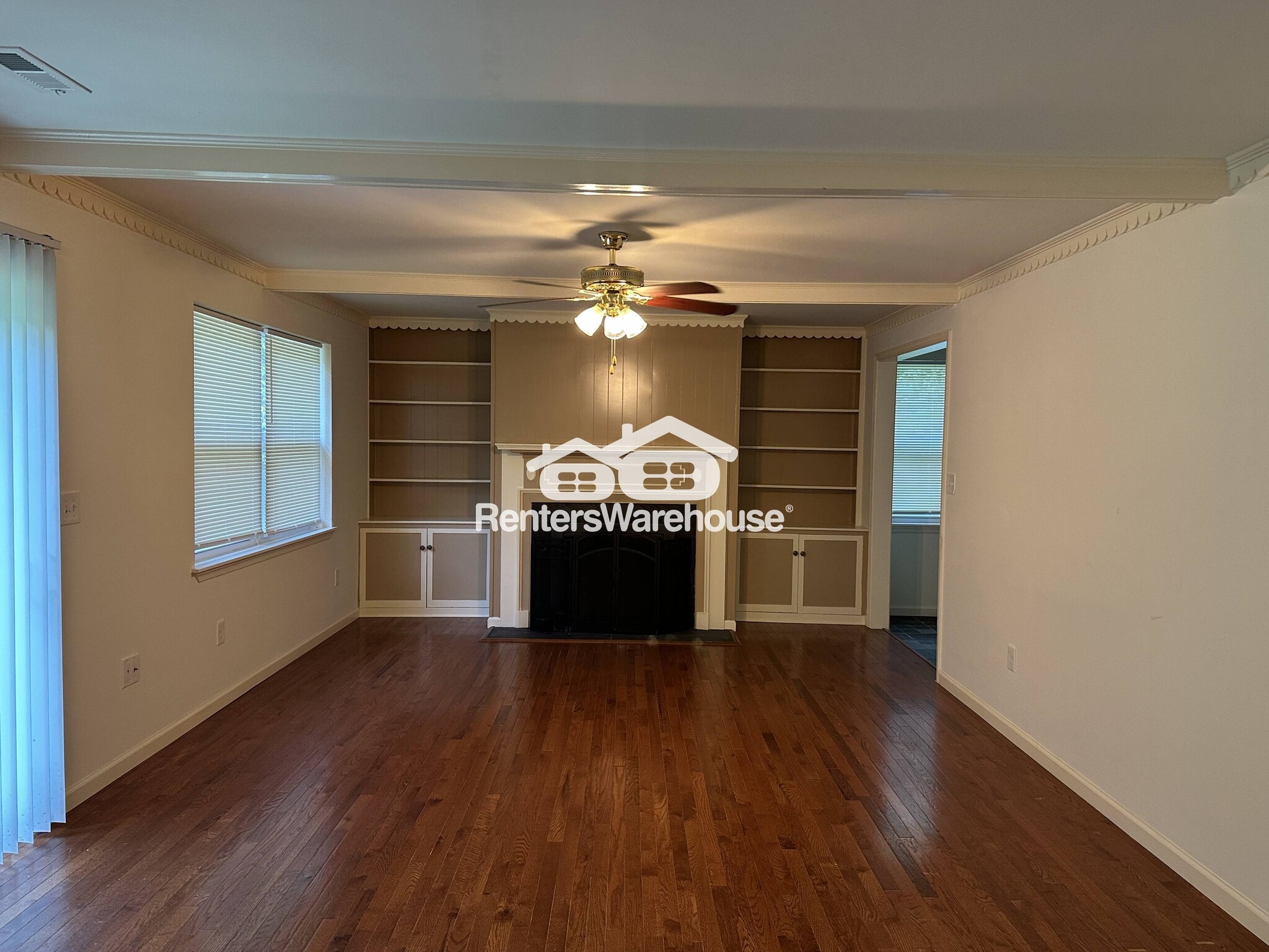 Building Photo - 17825 Falls Rd