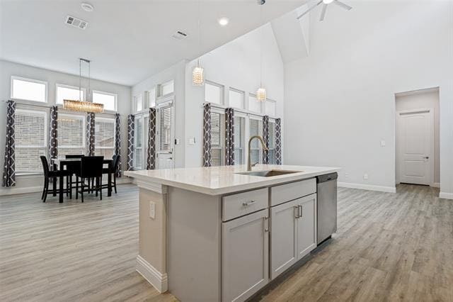 Building Photo - 2726 Geranium Ln