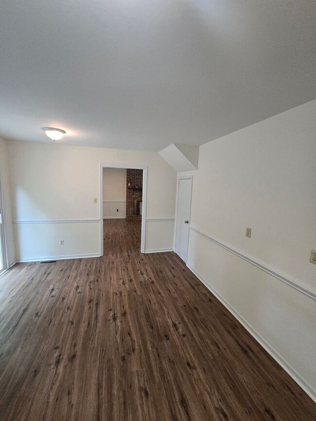 Building Photo - AVAILABLE NOW IN PRINCE GEORGE COUNTY >>>V...