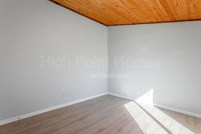 Building Photo - 3620 Idlewild Cir