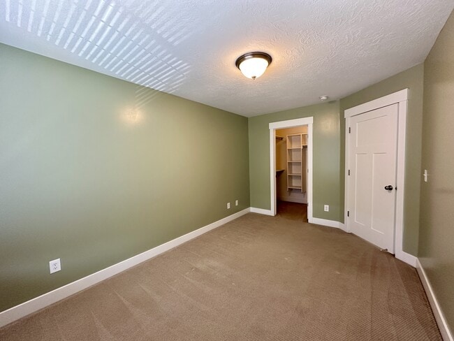 Building Photo - 1748 Winford Dr