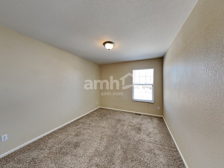 Building Photo - 23955 E Arizona Pl