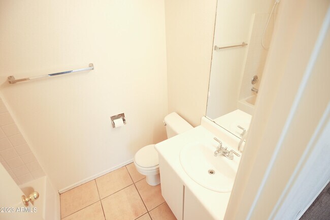 Building Photo - 2065 W 20th Ave