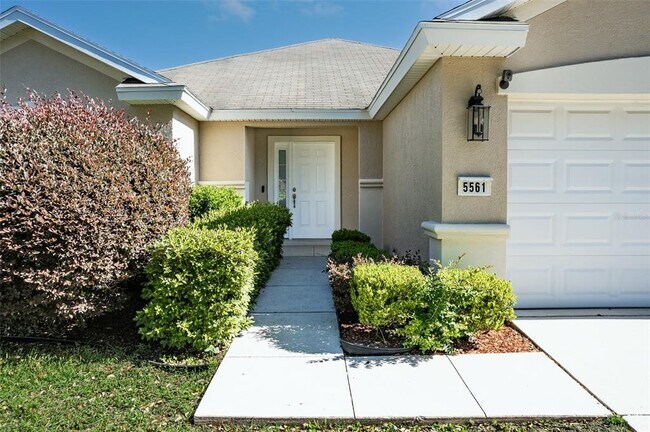 Building Photo - 5561 SW 40th St