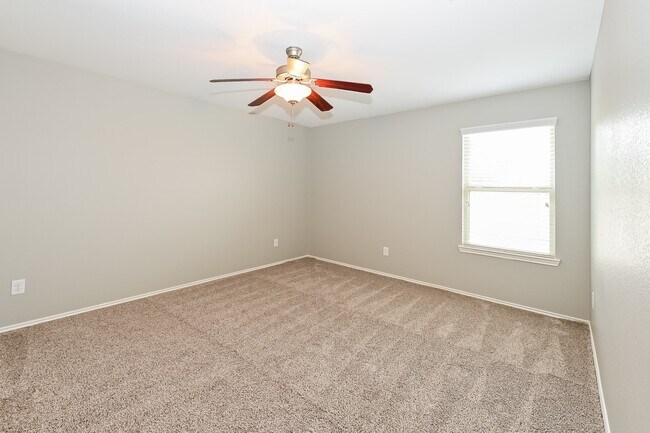 Building Photo - 111 Meadow Mill Dr