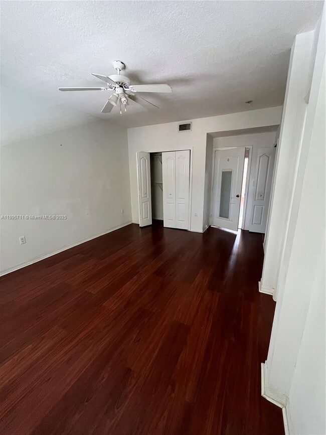 Building Photo - 10913 NW 43rd Ln