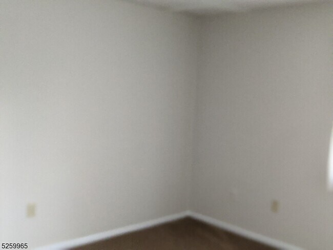 Building Photo - 5113 Ravens Crest Dr