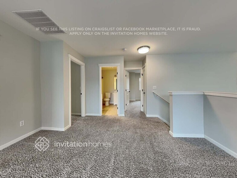 Building Photo - 5631 Komachin Loop SE