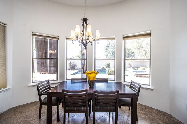 Building Photo - Oh Wow!! Beautiful 5BR/3.5BA Custom Home w...