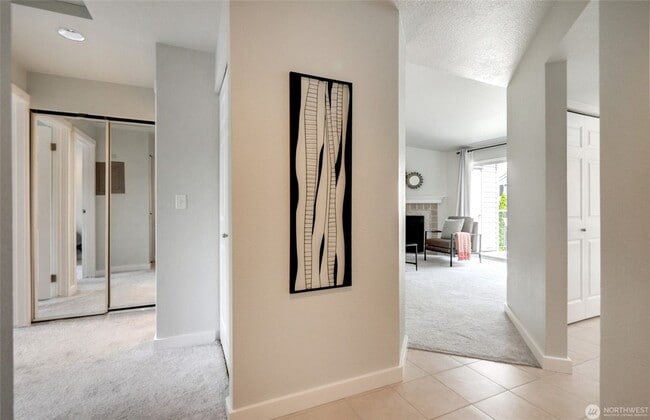 Building Photo - 2bd/1ba Kirkland Condo