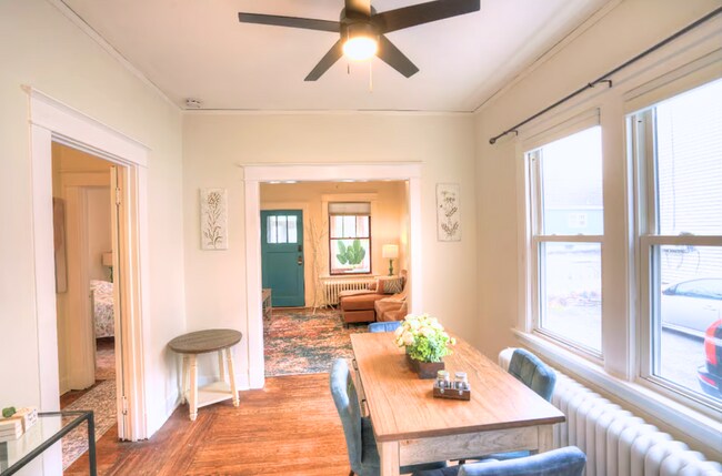 Building Photo - 21 Garden St