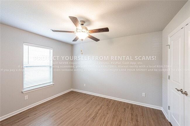 Building Photo - 4463 W Newton Ave