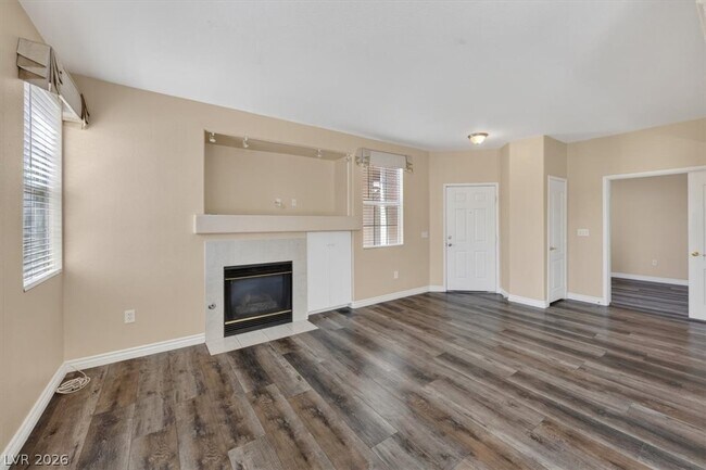 Building Photo - 9901 Trailwood Dr