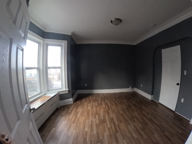 Building Photo - 61 Poplar St