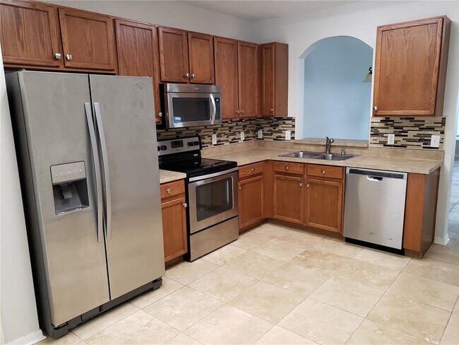 Building Photo - 5870 Fishhawk Ridge Dr