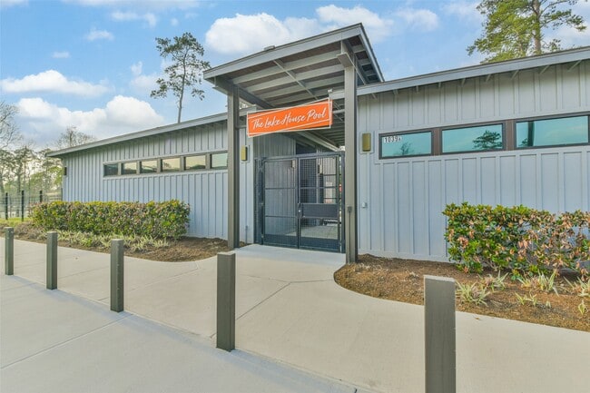 Building Photo - 550 Dry Fork Ln
