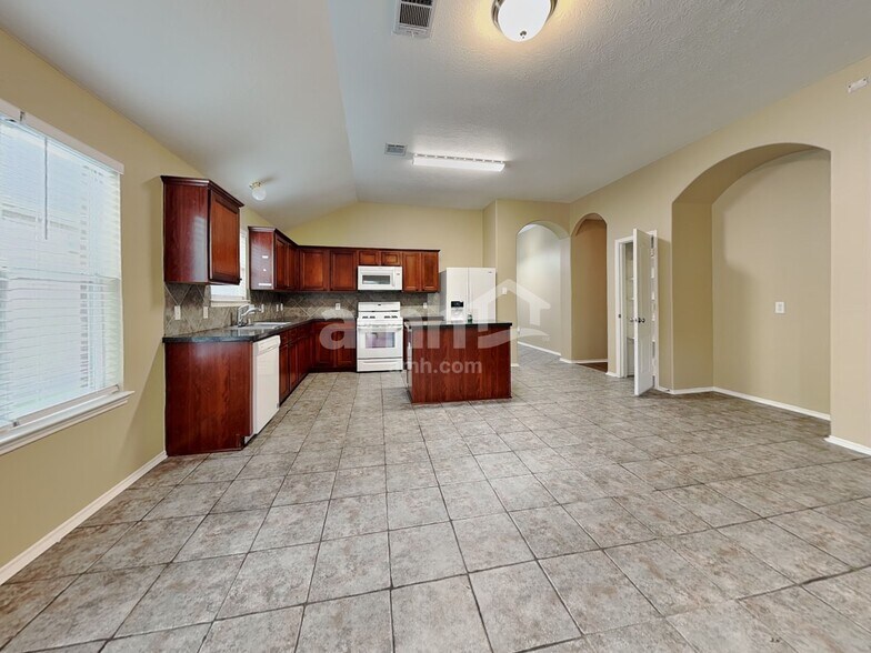 Building Photo - 3507 Cactus Creek Dr