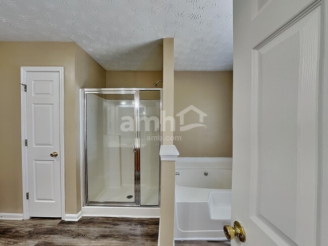 Building Photo - 3174 Baymount Way