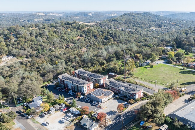 Context - Trailside Terrace